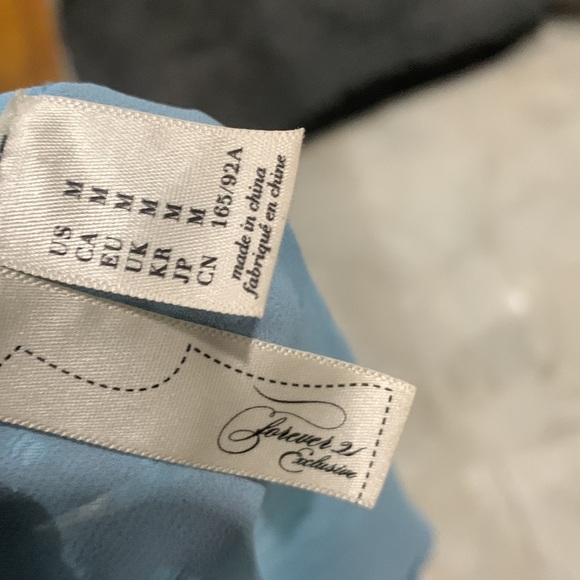 Forever 21‎ Exclusive Baby Blue Chiffon Peplum. Size M(294) - Picture 5 of 9